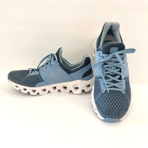 ON Running CLOUDSWIFT Light Blue Women’s Lake Sky Size 7 38 Running Shoes